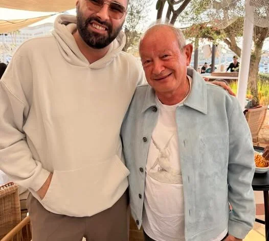 معتز عزايزة